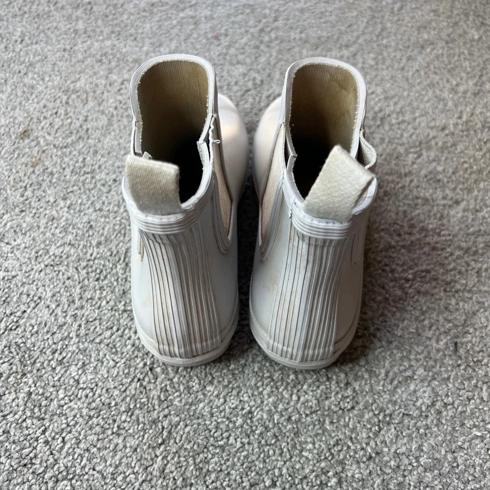 Hunter boots Womens 6 Cream‎ White Rubber Chelsea Rain Boots Ankle Mid Calf